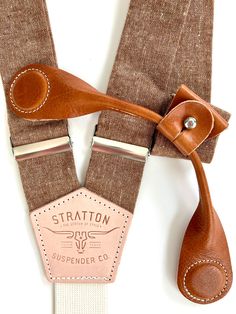 Stratton Suspender Co. features the Nutmeg (brown) linen suspenders on veg tan shoulder leather with cream colored elastic back strap for the Fall 2022 suspenders collection Magnetic Stratton Suspender clasps in Tan Pontedero Italian leather hand-picked by Stratton Suspender Co. Brown Suspenders, Suspenders Set, Fall Color, Winter 2022, Big Bags, Fall Collection, Handcrafted Leather, Fall Collections, Suspenders