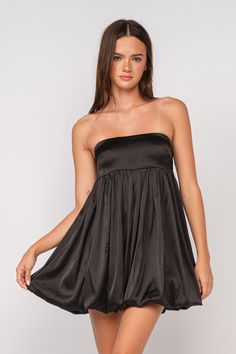 Discover the Melinda Black Satin Strapless Bubble Dress at BohoPink.com! Black satin strapless mini dress with bubble hem. Express shipping is available! Cute Party Dress, Mini Dress Elegant, Boho Dress Short, Black Satin Fabric, Cute Dresses For Party, Bohemian Dresses, Boho Pink, Boho Chic Dress, Bubble Hem