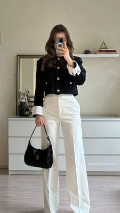 Work Outfits Frauen, Old Money Outfits, Europe Outfits, Expensive Clothes, Business Casual Outfits For Work, Everyday Fashion Outfits, Casual Day Outfits, Paris Outfits, Classy Work Outfits