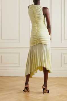 Summer Cocktail Attire, School Moodboard, Pale Yellow Dresses, Style Moodboard, Crepe Midi Dress, Balloon Dress, Yellow Midi Dress, Resort Dresses, Cocktail Attire