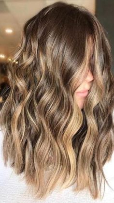 Highlight Extensions, Rose Brunette, Blonde Bayalage, Highlights Brown Hair Balayage, Highlights Brunette, Blonde Honey, Blonde Ideas, Brunette Medium, Balayage Ideas