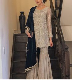 Sharara Suit Designs, Pakistan Street, Pakistan Street Style, Sharara Designs, Outfit Street, Pakistani Fashion Casual