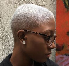 Shortcut Hairstyle Women, Short Natural Grey Hair Styles For Black Women, Silver Short Hair Black Women, Female Low Cut Hairstyles, Low Fade Haircut Women, Platinum Blonde Short Hair, Short Platinum Hair, Blonde Twa