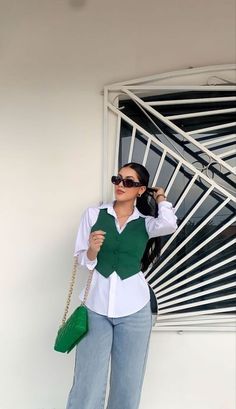 Waist Coat Outfit Women, Waistcoat Outfit Women, Waistcoat Outfit, Vest Outfits For Women, Modest Casual Outfits, Stile Hijab, Effortlessly Chic Outfits, Elegante Casual