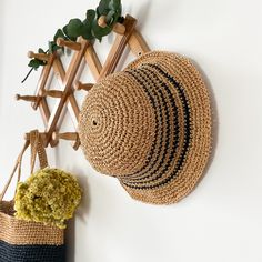 Express & Worldwide Shipping 🚀 ✮ Black and beige wicker raffia bucket hat is perfect for your daily life, holiday or trip. ❤️ ✮ Complete your beautiful looking with this original elegant accessory. ✮ Perfect for summer, holidays and festival wear! ✮ This hat is great to give to your friends and family or to treat yourself. ✮ Available in 54cm to 60 cm sizes. ✮ Handmade raffia bucket hat is an excellent gift for memorial day, valentine's day, or as a birthday gift. ✮ Please contact for different Casual Straw Hat, Raffia Bucket Hat, Bucket Hat Outfit, Bucket Hat Summer, Hat Fedora, Raffia Hat, Summer Hats For Women, Hat Summer, Summer Bucket