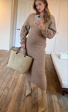 Rosie Huntington Whiteley Fashion, Rosie Hw Style, Rosie Huntington Whiteley Street Style, Pregnancy Fashion Winter, Rosie Huntington Whiteley Style, Rosie Hw, Pijamas Women