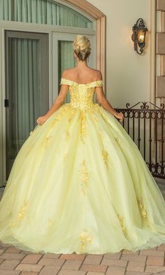 Off the shoulder a-line quinceanera ball gown with sweetheart neckline. Yellow Quince Dress, Quinceanera Dresses Yellow, Yellow Quince, Yellow Quinceanera Dress, Voluminous Layers, Corset Closure, Applique Lace, Dama Dresses, Thick Layers