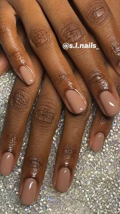 Nude Nails Black Women Short, Wedding Nails Brown Skin, Natural Nails For Black Women, Skin Colour Nails, Natural Nails On Black Women, Nude Polish For Black Women, No Nail Polish Nails, Gel Nails On Dark Skin Hands, Nude Nails Black Women Dark Skin