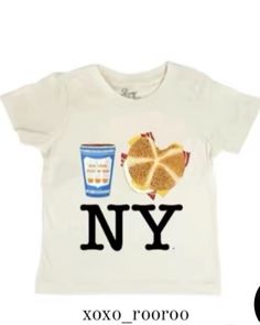 Tee Shirt Outfit, Bacon Egg And Cheese, Egg And Cheese, Ny Trip, Shirt Outfits, Quoi Porter, Bacon Egg, Outfit Idea