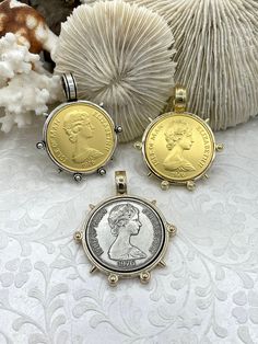 Queen Elizabeth II Coin Pendant, Royal Pendant, Queen Pendant, Coin Bezel, Royal coin, Queen Elizabeth II Coin, 2 Styles. Fast Ship Royal Pendant, Queen Elizabeth Ii Coin, Reine Elizabeth Ii, Old Coins, Gold Coin, Silver Coin, Bead Chain, Brass Gold, Coin Pendant