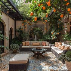 Moroccan Style Courtyard, Moroccan Style Garden, Moroccan Conservatory, Houses With Courtyards In The Middle, Central Courtyard Design, Morrocan Courtyard, Big Courtyard, Moroccan Garden Ideas, Garden Provence