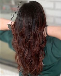 Mahogany Hair Color, Hair Color Natural, Black Hair Ombre, Mahogany Hair, Hair Color Mahogany, The Right Hairstyles, Black Hair Balayage, Hair Tint, Brown Hair Dye