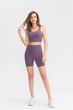 77% Nylon. 23% Spandex Soft. comfortable and skin friendly 4-way stretch. breathable and sweat-wicking Squat-proof High waisted design Featuring a back waistband pocket for storing your essentials Perfect for both sports activities and daily life Lantern Sleeve Sweater, Black Brick, Beautiful Figure, Corset Mini Dress, Long Sleeve Sweater Dress, Ribbed Knit Sweater, Short Leggings, Knit Sweater Dress, Corset Style