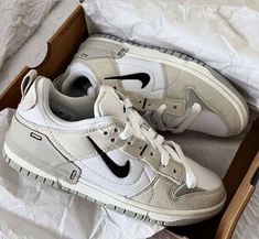 Disrupt 2 Pale Ivory, Nike Dunk Low Disrupt 2, Nike Dunk Low Disrupt, Nike Shoes (men), Nike Shoes Girls, All Nike Shoes, Foto Baby, Fresh Shoes