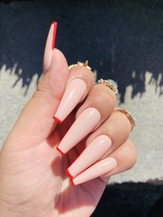 Tip Acrylic Nails Coffin, Red Tip Acrylic Nails, Nude And Red Nails, Red And Nude Nails, Nude Pink Nails, Red Tip Nails, Nails With Red, Unghie Sfumate, Red Acrylic Nails