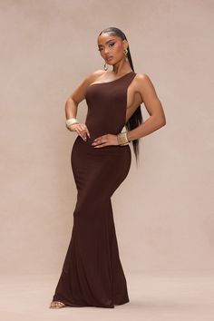 Available In Chocolate. Maxi Dress One Shoulder Mermaid Hem Back Cut Out Lined Stretch 95% Polyester 5% Spandex Imported | Pia One Shoulder Maxi Dress in Chocolate Brown size 2X by Fashion Nova Elegant Brown Dresses, Outfit Soiree, Brown Dresses Formal, Classy Wear, Chocolate Fashion, One Shoulder Maxi Dress, Attractive Dresses, Dinner Dress Classy, Dress One Shoulder