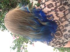 Light Brown Hair With Blue Tips, Blonde Hair With Dyed Tips, Brown Hair With Blue Tips, Coloured Tips Hair, Blonde Hair With Blue Tips, Bored Of My Hair, Blonde Hair With Blue Highlights, Blue Dip Dye Hair, Hair With Blue Highlights