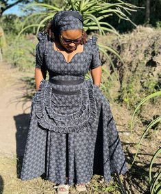 Makoti Dresses African Women, Sotho Traditional Dresses, Xhosa Attire, South African Traditional Dresses, African Traditional Wear, African Traditional Wedding Dress, African Attire Dresses, Shweshwe Dresses, Traditional African Clothing