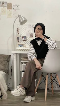 Kuliah Outfit, Outfit Ngampus, New Hijab, Ootd Korean Style, Ootd Hijab Style, Ootd Simple, Tutorial Hijab Pashmina, Outfit Hijab Casual, Outfit Korean Style