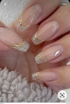 Elegant Golden Nails, Wedding Nails Bridesmaid Elegant Gold, Silver And Gold Nails Holiday, Silver And Gold Manicure, Wedding Nails Gold Accent, Gold Nails, Fashion Nails, Gel Nails, Manicure