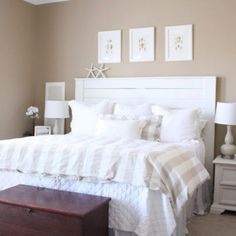 Cottage Coastal Decor, Shiplap Headboard, Decorate Bedroom, Cottage Coastal, Diy Shiplap, Bedroom Wall Colors, Diy Headboards, Coastal Living Rooms, Coastal Bedrooms