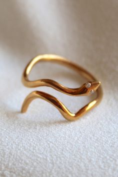 #snakering #gold #goldring #jewelry Gold Snake Jewelry, Petite Ring, Tiny Rings, Snake Jewelry, Ring With Diamond, Snake Ring, Gold Snake, 14k Gold Ring, White Rose Gold