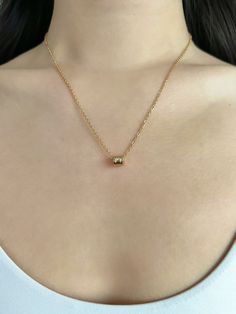 Elevate any outfit by accessorizing with gold jewelry! They make the perfect gift for every occasion--bridesmaids, weddings, anniversaries, birthdays, graduations--the possibilities are endless!  Our dainty link chain necklaces are made out of stainless steel and plated with 18k gold. Not only is stainless steel hypoallergenic, it's also highly durable with water resistant and tarnish resistant abilities!  💎 MATERIAL DETAILS ○ Link Chain: 18k Gold Plated Stainless Steel, Lobster Clasp ○ Pendant Simple Tarnish-resistant Gold Plated Jewelry, 14k Gold Minimalist Jewelry As Bridesmaid Gift, Dainty Jewelry With Simple Round Pendant, Simple Tarnish Resistant Wedding Jewelry, Minimalist Jewelry For Bridesmaids, Elegant 14k Gold Jewelry For Bridesmaid Gift, 14k Gold Filled Charm Necklaces For Weddings, Delicate Wedding Charm Necklaces Tarnish Resistant, Elegant Gold Charm Necklace With Simple Design