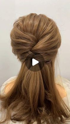 @hairstyle_tu on Instagram: "Beautiful hair tutorials for you 😍🥰 Follow us to get more hair style ideas and learn simple beautiful hair styles 💓 . . #hairstyleideas #videohair #braidtutorial #hairtutorialvideo #hairvideotutorial #hairstyletutorial #braidoftheday #braidsofinstagram #hairglamvideos #tutorialhairdo #hairvideoshow #naturalhairtutorial #tutorialhair #cutehairstyles #marcbeauty #tutorialvideo #braidinglife #hairofinstgram #braidinspo #hairdecoration #hairstylevideo #longhairstyles #hairspo" Hairdo Simple Medium Hair, How To Style Long Wigs, Hairdo Simple, Simple Hairdo, Easy Updos For Long Hair, Lemon Mousse, Simple Hairstyle, Easy Hairdos