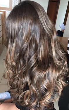 Cool Brown Hair, Brown Hair With Caramel Highlights, Brunette Ombre, Caramel Hair, Best Hairstyle, Hair Color Highlights, Hair Color Balayage