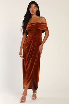 Rust Orange Velvet Maxi - Velvet Maxi Dress - OTS Maxi Dress - Lulus Velvet Evening Gown, Off The Shoulder Midi Dress, Velvet Sleeve, Velvet Bodycon Dress, Velvet Maxi Dress, Orange Velvet, Party Kleidung, Off Shoulder Fashion, Split Dress