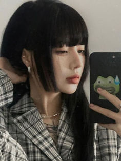 hime haircut: long and sleek Korean Girl Makeup, Korean Girl, K Pop, Stars