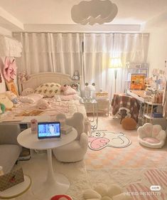 cute room inspiration inspo aesthetic bedroom ideas y2k trend minimalistic clean korean japanese Design Small Room, College Rooms, Colorful Room Decor, Tobio Kageyama, Bedroom Decor For Teen Girls, Scandinavian Bedroom, Cute Bedroom Ideas