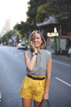 ★ @acuiite ★ Red And White Outfits, Looks Pinterest, Summer Shorts Outfits, Yellow Outfit, Gingham Shirt, Dressed To The Nines, My Favorite Color