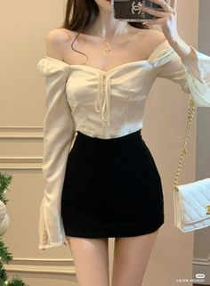 Korean Fashion Rich, Rich Outfits Aesthetic, Korean Fancy Outfits, Fancy Korean Outfits, Spring Outfits Korea, Tops Fall Outfits, Lady Tops, Clothing Korean, Shirt Casual Style