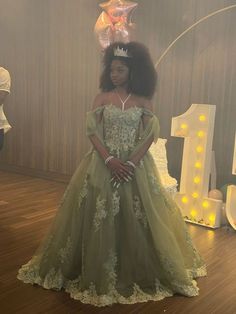 Enchanted Forest Homecoming Outfit, Royalty Theme Prom Dress, Prom Dresses Tiana, Sweet 16 Dresses Not Puffy, Princess And The Frog Aesthetic Dress, Princess Tiana Themed Outfit, Princess And The Frog Aesthetic Outfits, Tiana Inspired Hairstyle, Enchanted Forest Theme Sweet 16 Dress