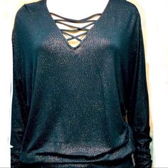 Jennifer Lopez Glitter Top Naut Night Gorgeous Navy Blue Top Ruched On The Sides Statement Sleeves Blouse, Poncho Blouse, Batwing Sleeve Blouse, Bell Sleeve Shirt, Layered Tank Top, Glitter Top, Fancy Tops, Navy Blue Top, Black Sheer Blouse