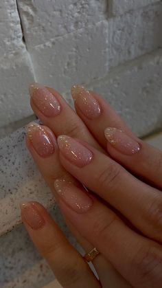 Pink Gold Gel Nails, Natural Nails With Gold Glitter, Nails To Match A Gold Dress, Nuetral Prom Nails, Nail For Graduation, Prom Nails Natural, Natural Prom Nails, Graduation Nails Gold, Pink With Gold Nails