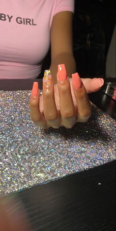 Baddie Acrylic Nails Short Spring, Baddie Nails Acrylic Short Fall, Cute Baddie Nails Short, Baddie Short Acrylic Nails, Pink Flower Nail Art, Nail Art Step By Step, Art Step By Step, Drip Nails, Baddie Nails