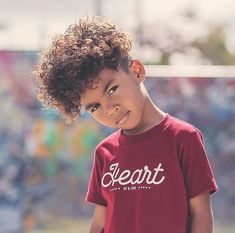 36 Cortes de Cabelo Infantil Masculino (liso, cacheado e crespo) – O Cara Fashion Boys Curly Haircuts Kids, Lucas Coly, Toddler Haircuts, Biracial Hair, Ootd Instagram