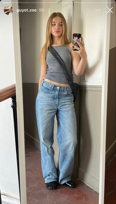 Danielle Haim, Prettiest Celebrities, Shoes Outfit Fashion, 13k Followers, Pretty Females, Causual Outfits, Swaggy Outfits, Jeans Outfit, Outfit Inspo Fall