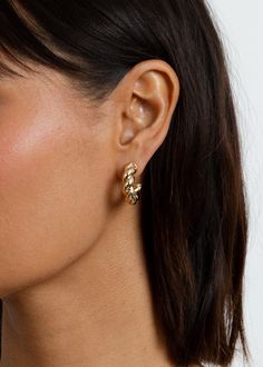 The Olivia Hoops are the perfect small statement hoop that everyone needs in their wardrobe. 18k gold-plated brass 20mm diameter, 6mm thick Gold Small Hoop Jewelry For Everyday, 14k Yellow Gold Plated Hoop Earrings, Trendy Gold Tarnish-resistant Hoop Earrings, Classic Gold Metal Huggie Earrings, Small Hoop Earrings With Gold-tone Hardware For Everyday, Gold Plated Hoop Earrings 14k Gold Filled, Gold Plated 14k Gold Filled Hoop Earrings, Classic Gold-tone Gold-plated Hoop Earrings, Trendy Gold Plated Yellow Gold Hoop Earrings