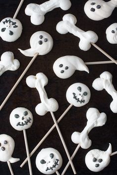 there are many marshmallows that look like skulls and bones