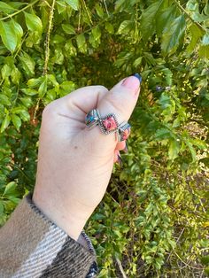 New without tags RING SIZE : adjustable JEWELRY TYPE : Rings ARTISAN : Handmade METAL : Sterling Silver MAIN STONE : pink Dream Gorgeous Handmade Pink Dream And Sterling Silver Diamond Shape ring. Adjustable in size to wear on any finger. Beautiful stones. Beautiful details. Really great Ring. Measuring 1/2 inch wide . Signed Nizhoni and stamped Sterling. Non-Native Will vary this listing is for 1 ring only Thank you for checking us out. Please contact us if you have any questions. 1/10/24 wall Pink Hand Set Sterling Silver Jewelry, Handmade Bohemian Pink Ring, Diamond Shape Ring, Spiritual Hand-strung Pink Jewelry, Pink Sterling Silver Crystal Ring, Southwestern Hand-strung Sterling Silver Jewelry, Adjustable Jewelry, Beautiful Stones, Blowout Sale