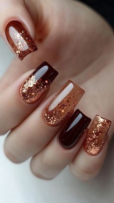 Fall Shimmer Nails, Glitter Fall Nails Acrylic, Fall Sparkle Nails Glitter, Copper Glitter Nails, Nails Design 2024, Fall Sparkle Nails, Acrylic Nails For Fall, Glitter Fall Nails, Copper Nails Designs