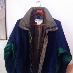 Great Condition. Offers Accepted. Coats Vintage, Columbia Blue, Columbia Jacket, Columbia Jackets, Vintage 90s, Columbia, Mens Jackets, Blue Green, Color Blue