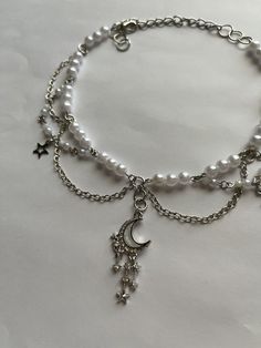 Diy Jewelry Inspiration Necklaces, Pinterest Necklace, Pearl Jewelry Ideas, Crafted Jewelry, Make Accessories, Necklaces Homemade, Necklaces Ideas, Y2k Choker, Necklace Jewelry