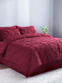 Dark red pleated bed set 8 pieces - Wapas Red Comforter Sets, Red Bedding Sets, Ruffle Comforter, Full Size Comforter Sets, Red Comforter, Black Bed Set, Full Size Comforter, Fluffy Comforter, Black Comforter