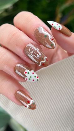 Stand out this holiday season with these Christmas Nails Unique ideas that are anything but ordinary! From classic Chistmas Nails to creative Gingerbread Nails Acrylic, we’ve got all the inspo you need. 🎅✨ Add a sweet twist with Gingerbread Nail Designs and Gingerbread Nail Art that’ll make your nails look good enough to eat! For a festive flair, try bold Red Nail Designs or mix it up with intricate Xmas Nail Designs. These Themed Nail Art ideas are sure to turn heads at every holiday party. ... Ginger Bread Nails Design, December Nails, Red Christmas Nails, Alcohol Wipes, Christmas Nails Easy