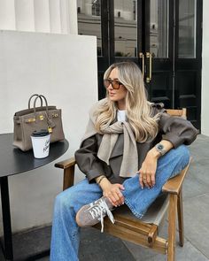 Freya Killin, Looks Adidas, Sneaker Outfits Women, Look Adidas, Adidas Spezial, Brown Outfit, Adidas Outfit, Trendy Fall Outfits