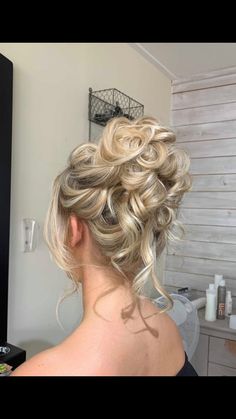 Winter Formal Updo Hairstyles, 2024 Wedding Hair Updo, Pageant Updos For Long Hair, Conference Hairstyles, Messy Up Do, Prom Hair Tutorials, Pageant Updo, Winter Formal Hair, Debs Hair